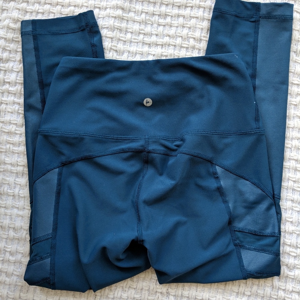 90 degree crop leggings